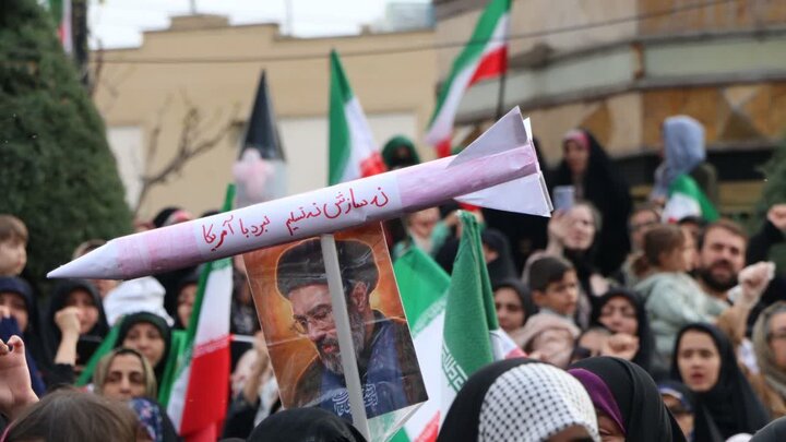 تصاویر/ اجتماع بزرگ «دختران ایران» در شهرستان پردیس