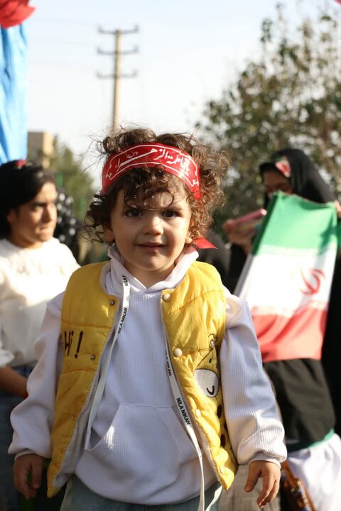 تصاویر/ اجتماع بزرگ «دختران ایران» در شهرستان پردیس