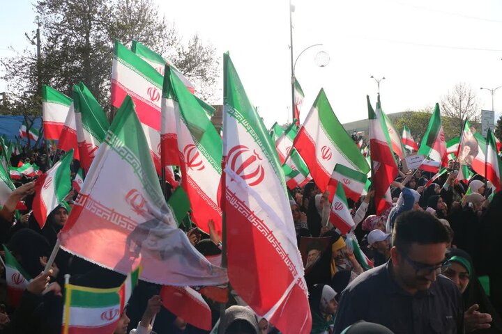 تصاویر/ اجتماع بزرگ «دختران ایران» در شهرستان پردیس