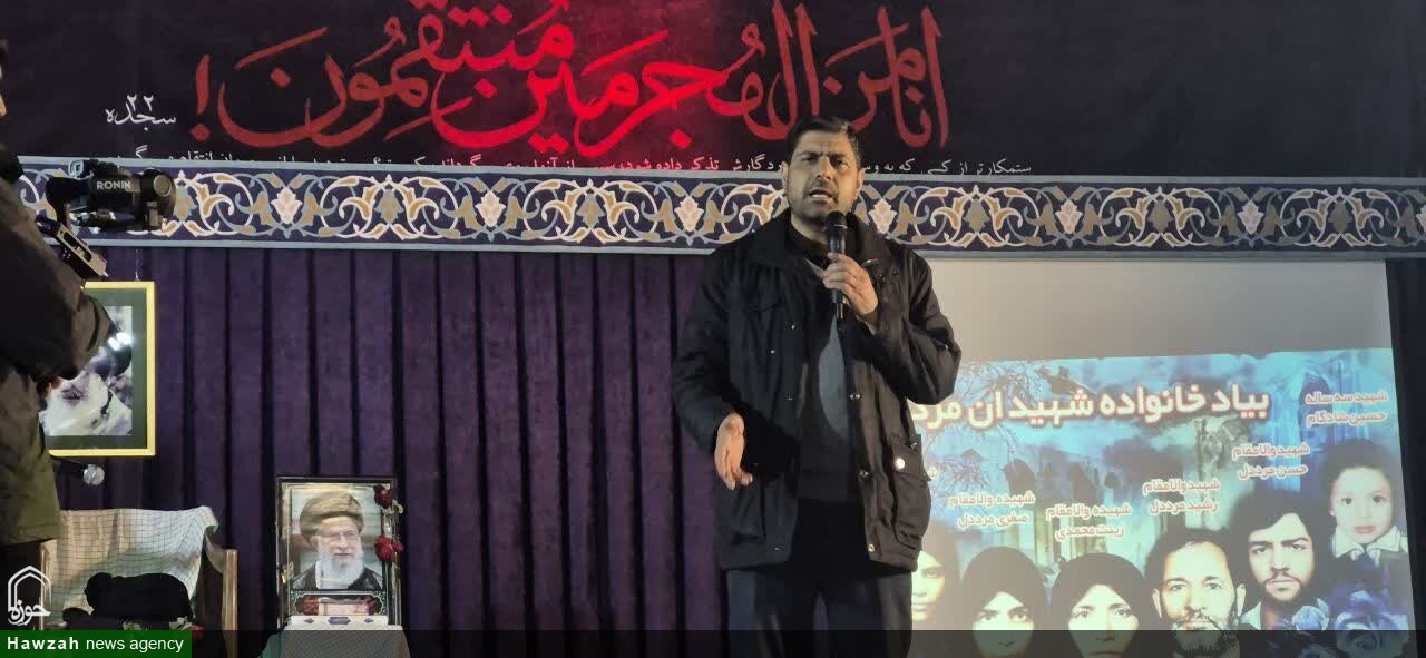 اقوام و مذاهب ایرانی مانند یک مشت واحد در مقابل دشمنان ایستاده‌اند