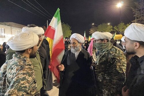بازدید مدیر منطقه دو قائم مقام در امور استان های حوزه های علمیه از مواکب حوزوی کرمانشاه+تصاویر