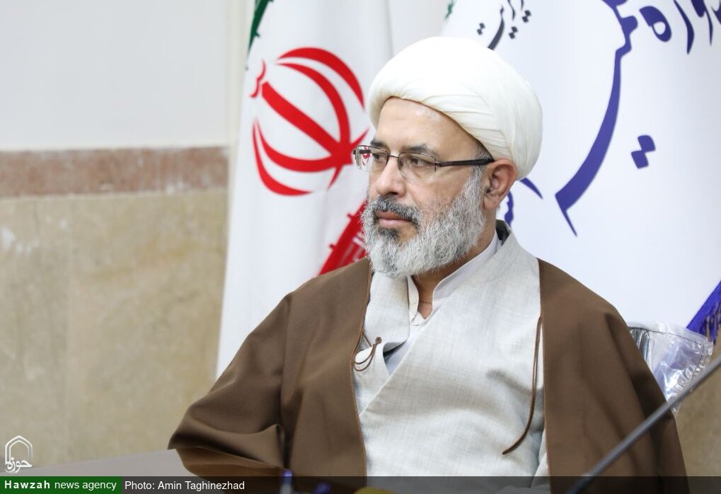 معاون تهذیب حوزه های علمیه عزادار شد