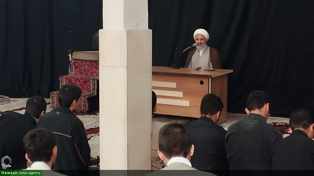 دشمن با همه ظرفیت در برابر استقلال ملت ایران صف‌آرایی کرده است