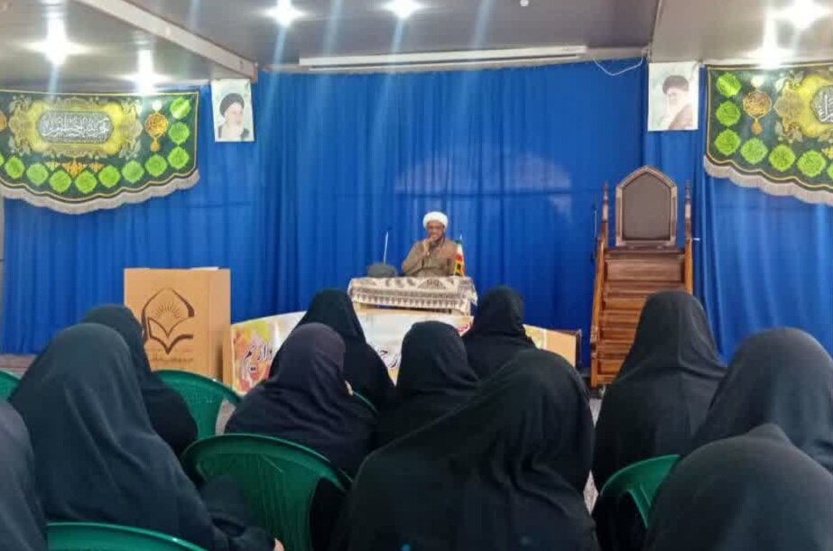 برگزاری نشست‌ مبلغات امین کاشان و آران و بیدگل