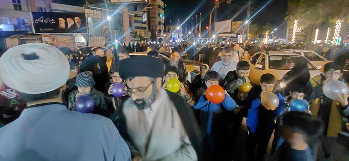 تصاویر/ فعالیت های تبلیغی موکب «شهدای روحانی» شهرستان آمل