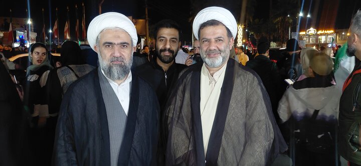 تصاویر/ فعالیت های تبلیغی موکب «شهدای روحانی» شهرستان آمل