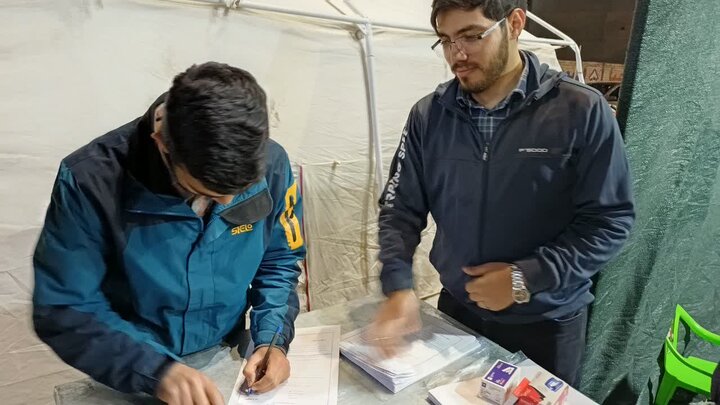 تصاویر/چهل و نهمین شب حضور پرشور مردم ولایتمدار مامونیه در تجدید بیعت با آرمان‌های انقلاب