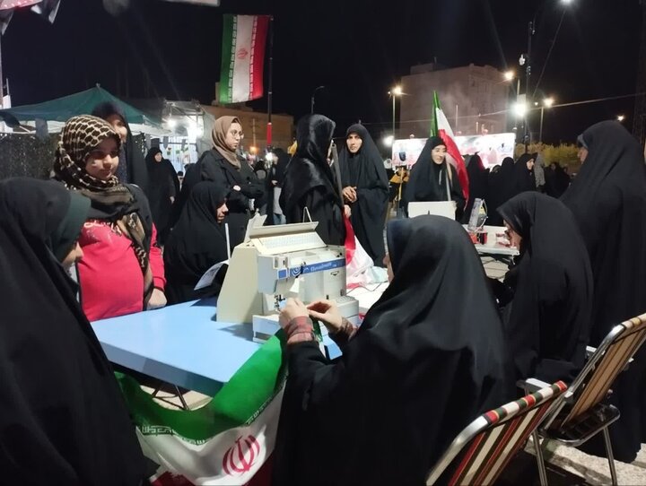 تصاویر/چهل و نهمین شب حضور پرشور مردم ولایتمدار مامونیه در تجدید بیعت با آرمان‌های انقلاب