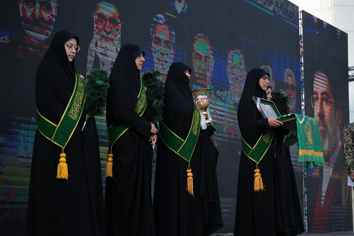 اجتماع بزرگ دختران جان فدای ایران معطر به شمیم پرچم فاطمی شد