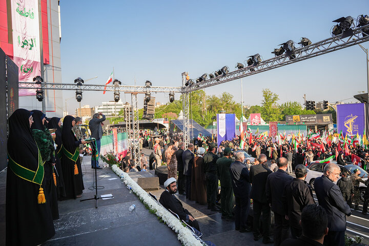 اجتماع بزرگ دختران جان فدای ایران معطر به شمیم پرچم فاطمی شد