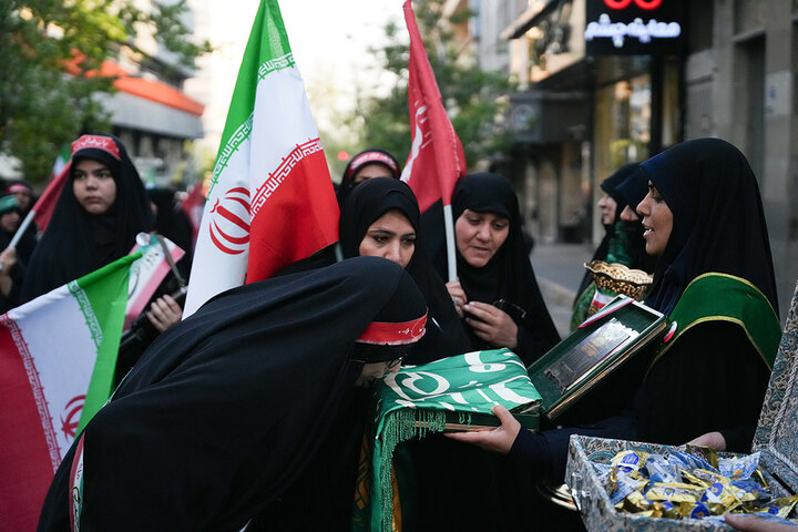 اجتماع بزرگ دختران جان فدای ایران معطر به شمیم پرچم فاطمی شد