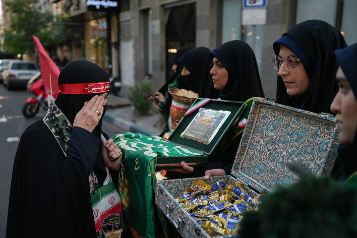 اجتماع بزرگ دختران جان فدای ایران معطر به شمیم پرچم فاطمی شد