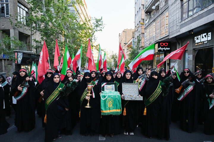 اجتماع بزرگ دختران جان فدای ایران معطر به شمیم پرچم فاطمی شد