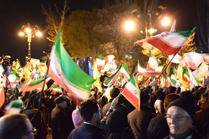 تصاویر / حضور و سخنرانی رئیس سازمان بسیج اساتید، طلاب و روحانیون کشور در جمع اجتماع کنندگان منطقه ائل گلی تبریز