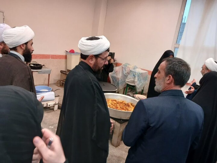 تصاویر / بازدید و جلسه حجت‌الاسلام اینانلو با بسیج طلاب خواهران آذربایجان شرقی