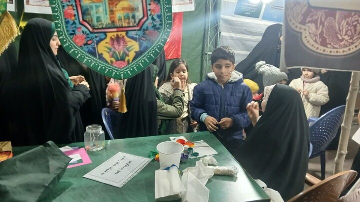 تصاویر/ فعالیت طلاب مدرسه علمیه خدیجه کبری