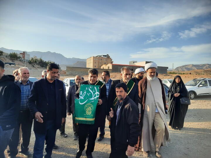 تصاویر/ حضور کاروان سفیران کریمه اهل بیت(س) در محل شهادت شهدای جنگ تحمیلی سوم در شهر درجزین