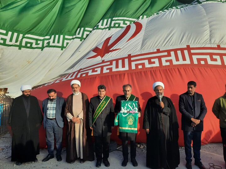 تصاویر/ حضور کاروان سفیران کریمه اهل بیت(س) در محل شهادت شهدای جنگ تحمیلی سوم در شهر درجزین