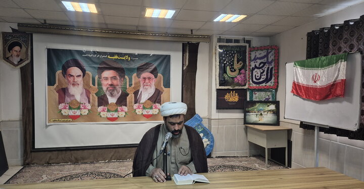 تصاویر/ نشست سیاسی بصیرتی اساتید مدرسه علمیه آیت‌الله مصطفوی(ره) کاشان