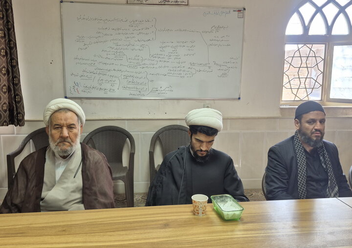 تصاویر/ نشست سیاسی بصیرتی اساتید مدرسه علمیه آیت‌الله مصطفوی(ره) کاشان