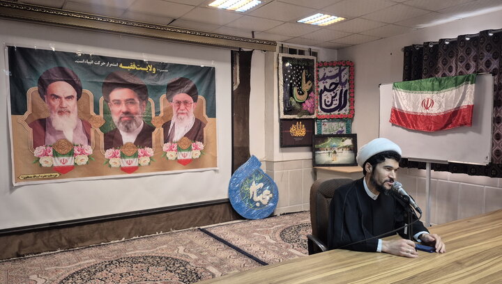 تصاویر/ نشست سیاسی بصیرتی اساتید مدرسه علمیه آیت‌الله مصطفوی(ره) کاشان