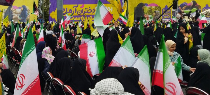 تصاویر/ ســومیــن اجتمـــاع دختـــران آرمـــانی در میــدان امام حسیــن(ع) تهران