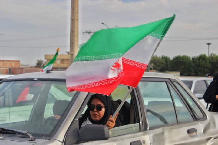 تصاویر/رژه خودرویی دختران جان‌فدای رودبارجنوب