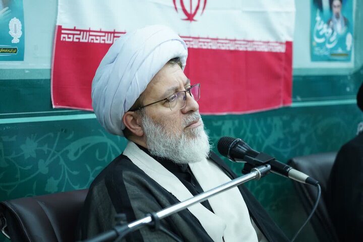 تصاویر/دیدار جمعی از روحانیون لرستان با حجت‌الاسلام والمسلمین پوررضا از مسئولان بخش معاونت روحانیت دفتر امام شهید و مقام معظم رهبری(مدظله العالی)