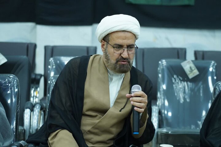 تصاویر/دیدار جمعی از روحانیون لرستان با حجت‌الاسلام والمسلمین پوررضا از مسئولان بخش معاونت روحانیت دفتر امام شهید و مقام معظم رهبری(مدظله العالی)