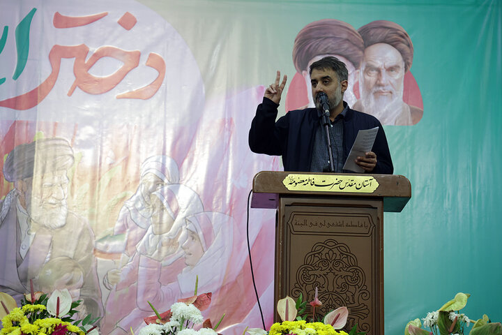میزبانی حرم مطهر بانوی کرامت از ۷ هزار دختر در جشن «دختران ایران»