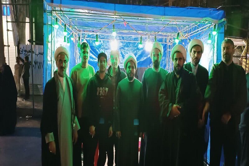 خدمت رسانی موکب مدرسه علمیه کنگاور در «نحن منتقمون»+ عکس