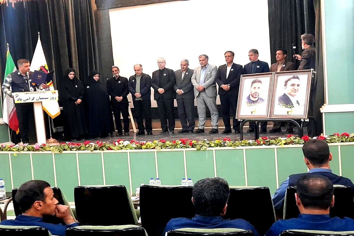 خانواده شهید سعید جلالی قهرمان خاموشی تجلیل شد