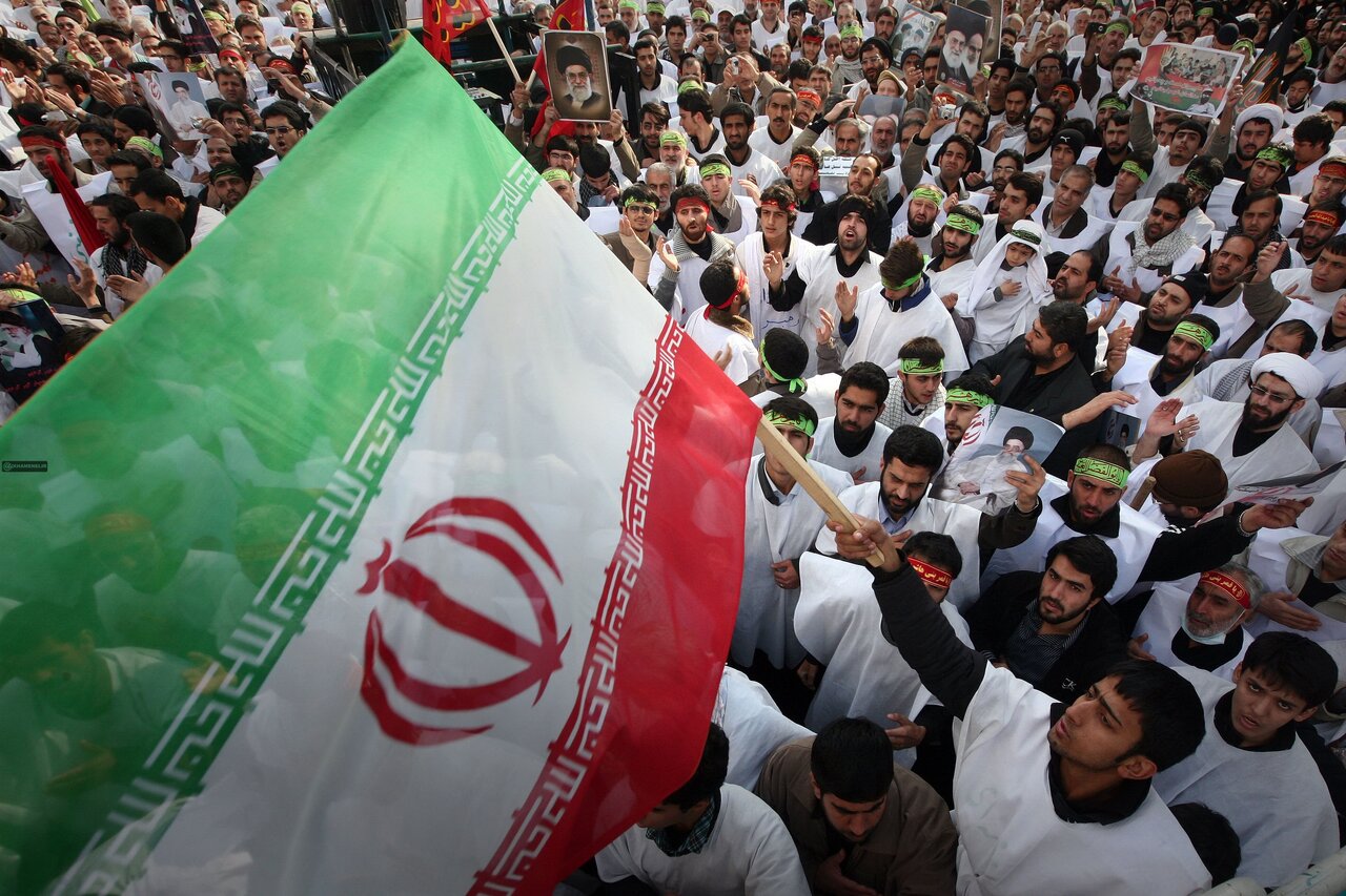 بازخوانی بیانات رهبر انقلاب درباره «بصیرت» و چگونگی تقویت آن