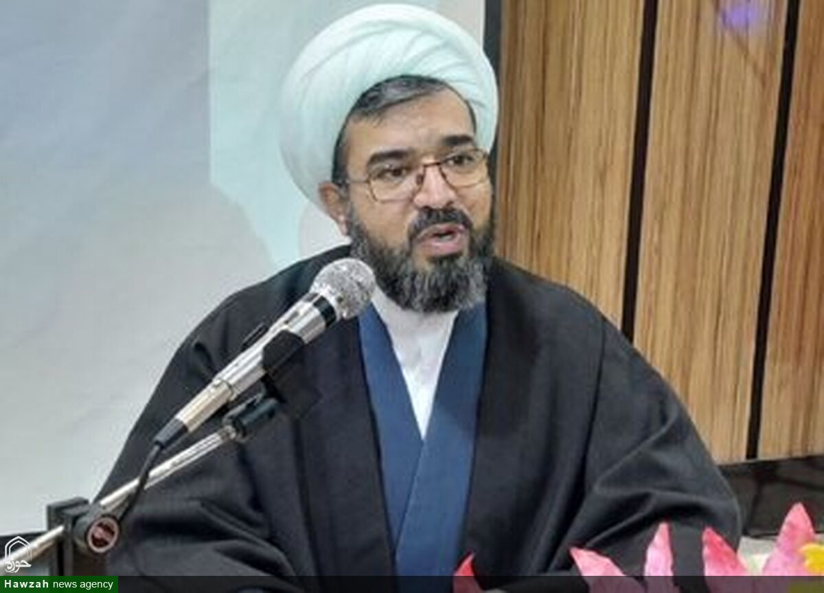حضور آگاهانه مردم در صحنه مهمترین عامل اقتدار  و امنیت کشور است