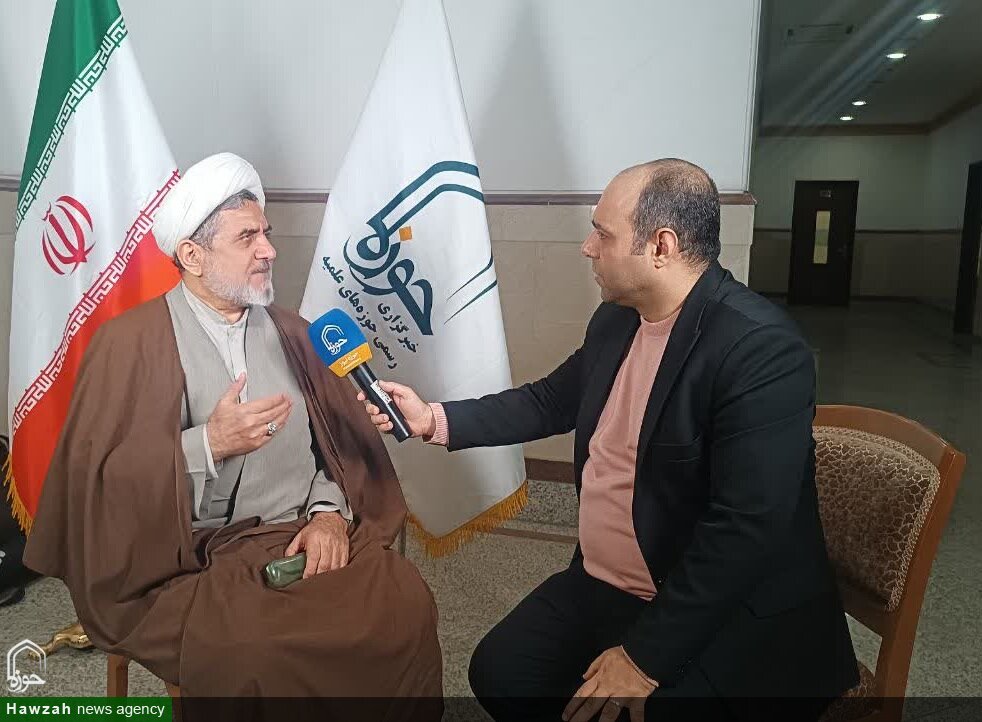 اخراج آمریکاهی ها از منطقه باید اتفاق بیفتد
