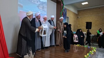 جشن بزرگداشت روز دختر و تجلیل از یادگاران شهدا در تبریز