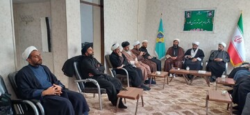 تصاویر/ اجتماع طلاب و روحانیون در شهرستان فلارد