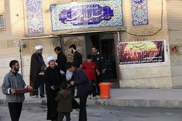 برپایی موکب مدرسه علمیه امام خمینی(ره) هرسین در اجتماعات شبانه «نحن منتقمون»+تصاویر