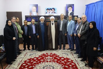 تصاویر/ دیدار مسئولان اداره کل غله و خدمات بازرگانی مازندران با نماینده ولی فقیه در استان