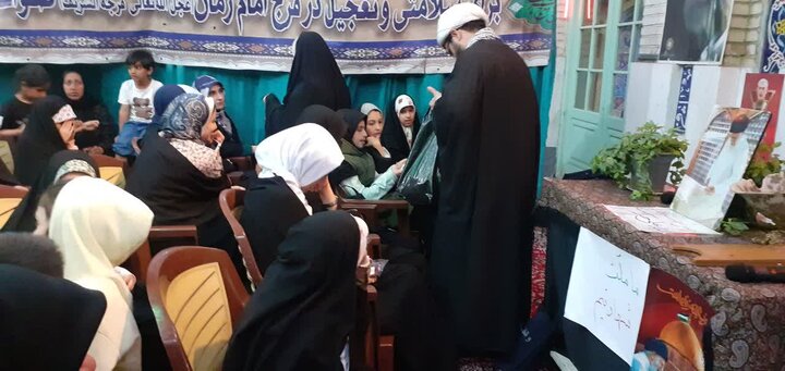 تصاویر/ نشست تبیینی «دختران آرمانی» در مسجد امیرالمومنین(ع)