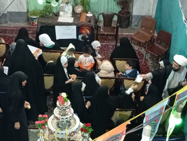 تصاویر/ نشست تبیینی «دختران آرمانی» در مسجد امیرالمومنین(ع)