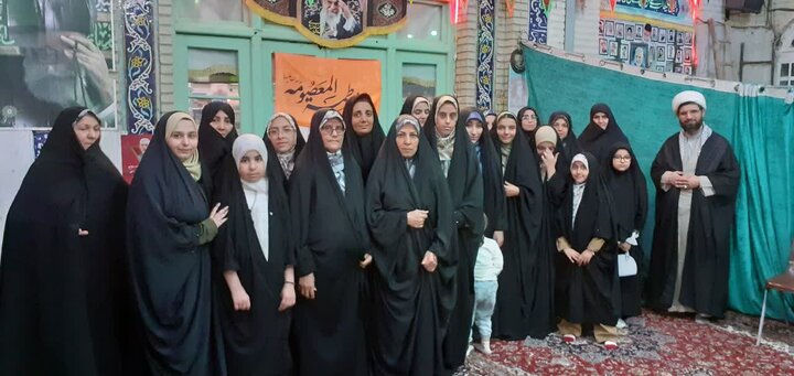 تصاویر/ نشست تبیینی «دختران آرمانی» در مسجد امیرالمومنین(ع)