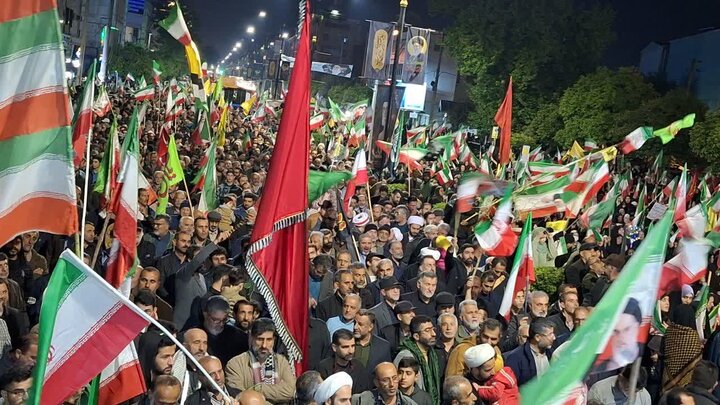 تصاویر| حماسه هزاران نفر از مردم بابل در اجتماع شبانه سی فروردین