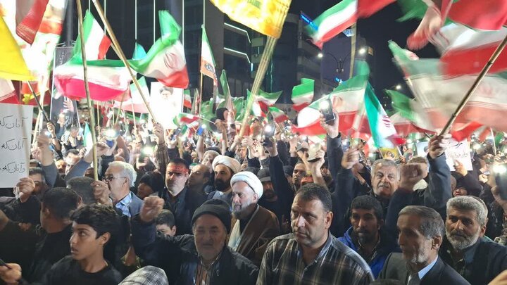 تصاویر| حماسه هزاران نفر از مردم بابل در اجتماع شبانه سی فروردین