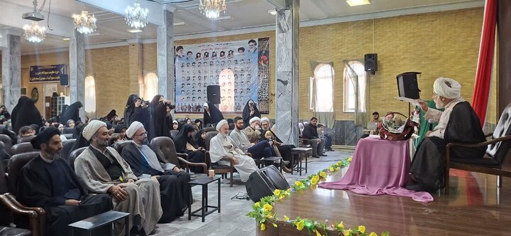 تصاویر / جشن میلاد حضرت معصومه(س) و بزرگداشت دختران ایران در مسجد طوبی تبریز