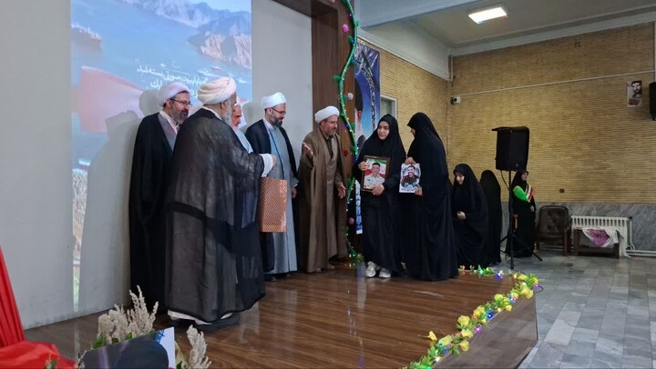 تصاویر / جشن میلاد حضرت معصومه(س) و بزرگداشت دختران ایران در مسجد طوبی تبریز