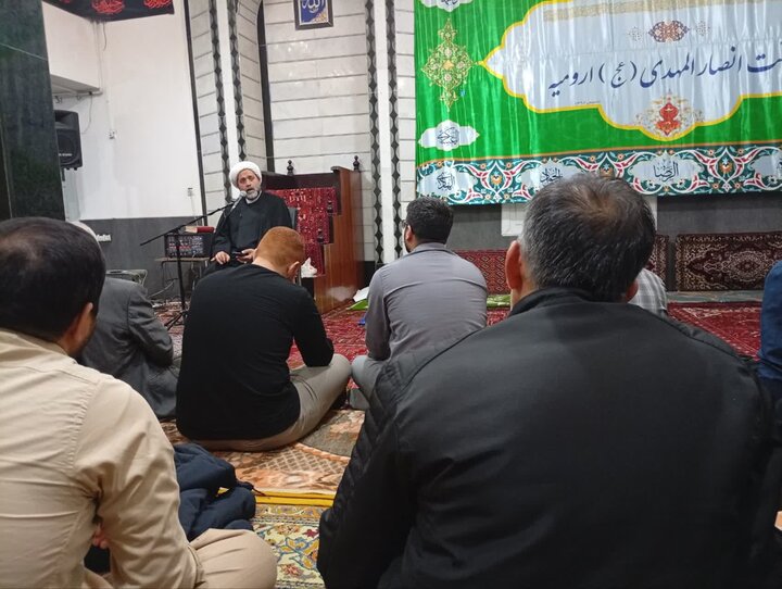 تصاویر/ نشست" الهیات نبرد" در ارومیه