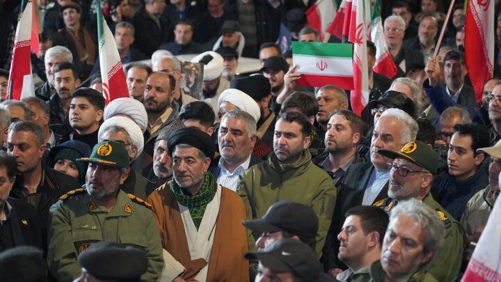تصاویر / موج 51 حماسه خیابان خوی با حضور فرمانده سپاه شهدای آذربایجان‌غربی
