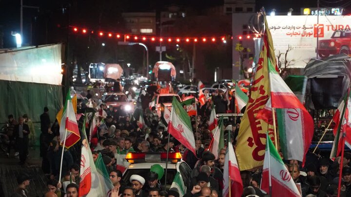 تصاویر / موج 51 حماسه خیابان خوی با حضور فرمانده سپاه شهدای آذربایجان‌غربی