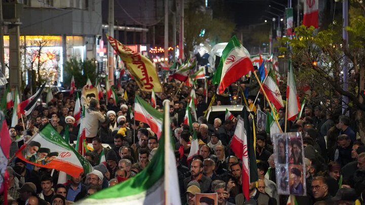 تصاویر / موج 51 حماسه خیابان خوی با حضور فرمانده سپاه شهدای آذربایجان‌غربی